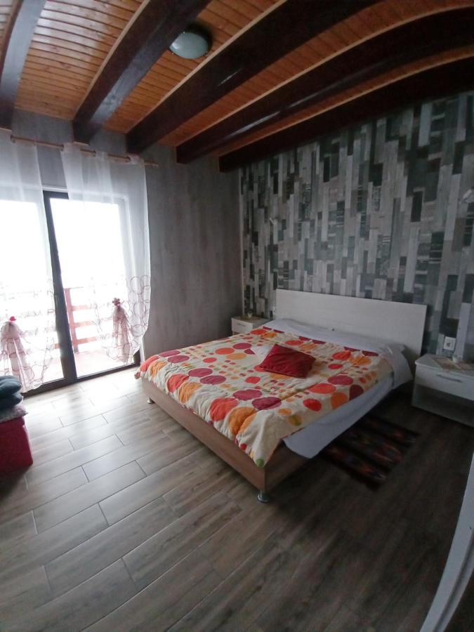 Vila Rem Bran  Bagian luar foto